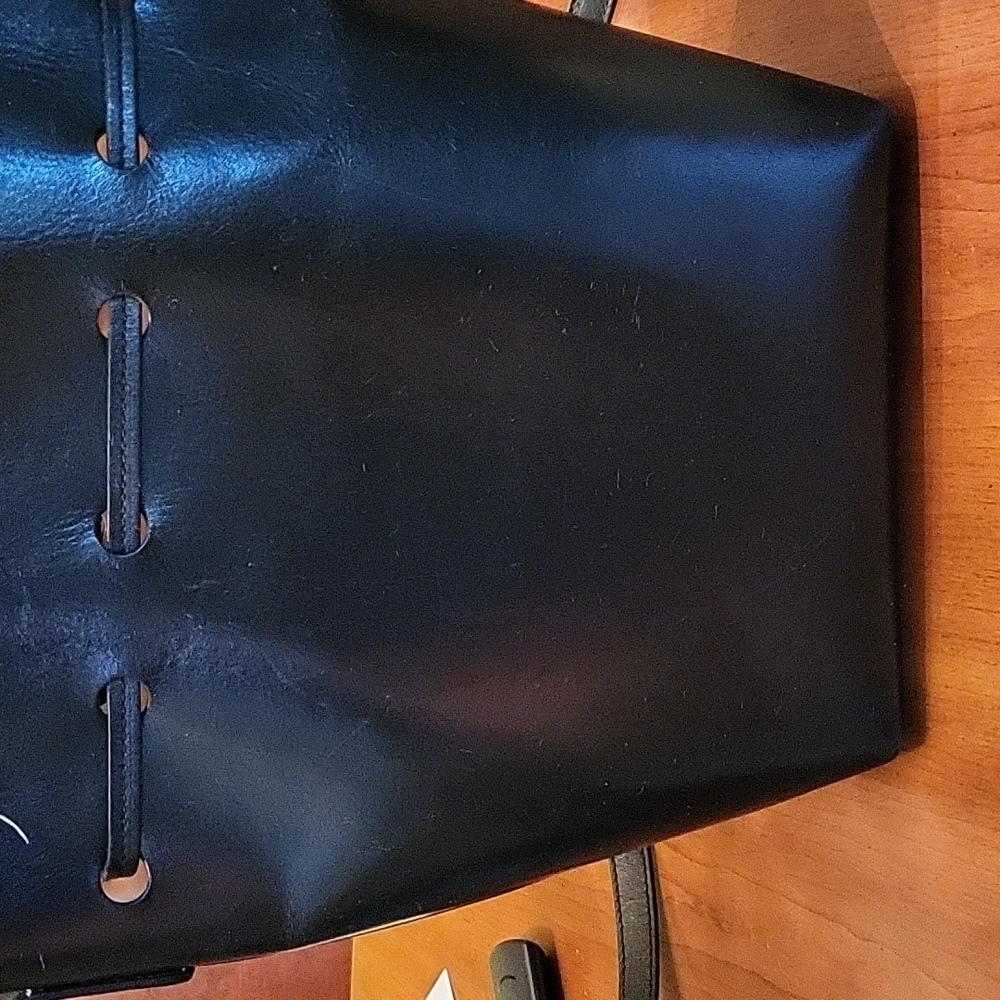 Mansur Graviel Bucket Bag